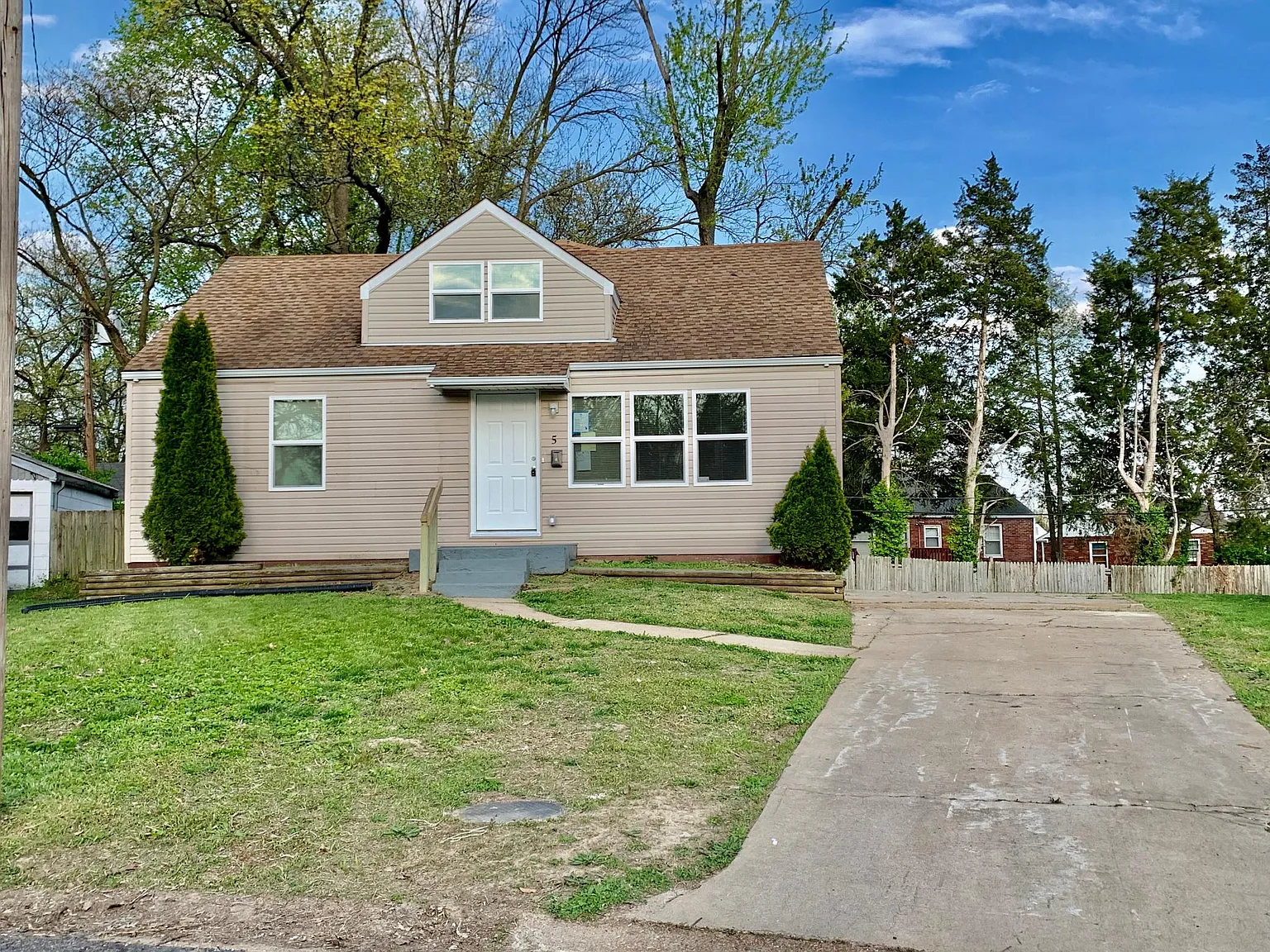 5 Plymouth Ct photo 1