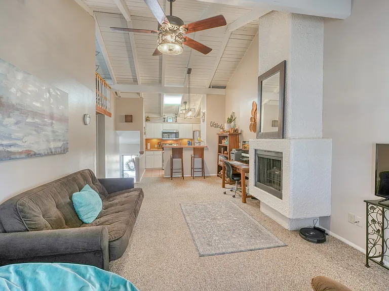 207 Hi Cir N #105A — Photo 6