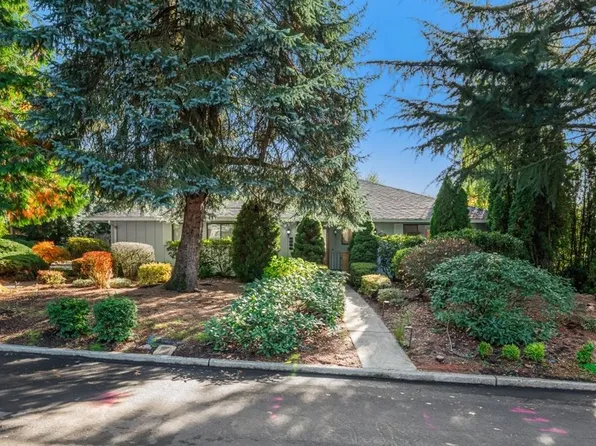 6500 SW Preslynn Dr, Portland, OR 97225