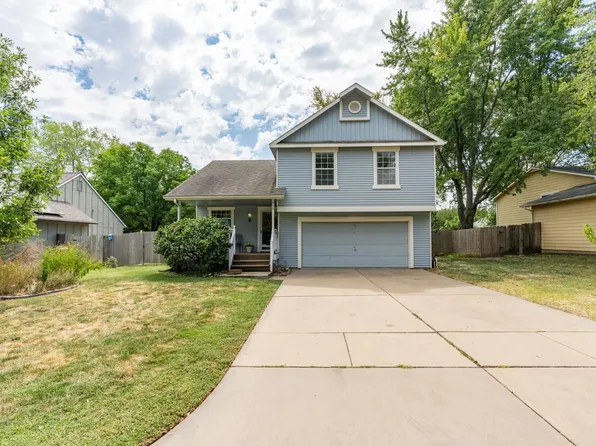 919 W Cedarwood Ct, Andover, KS 67002