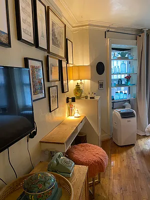 Rented by Farran & Associates | media 12