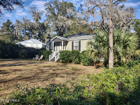 919 Laudonniere St, Beaufort, SC 29902