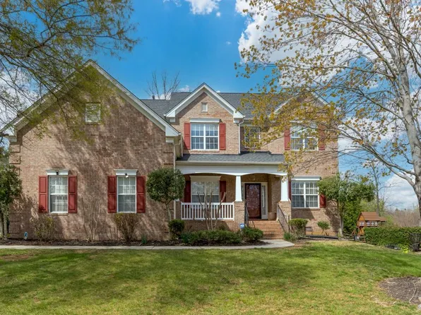 11415 Fountaingrove Dr, Charlotte, NC 28262