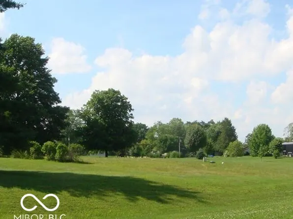 616 W Santee Dr, Greensburg, IN 47240