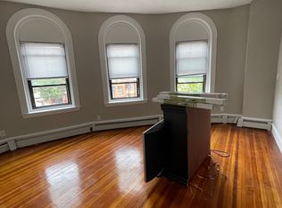 133 Chapel St APT 1, Newton, MA 02458