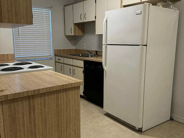 155 Denice Dr #3 — Photo 2
