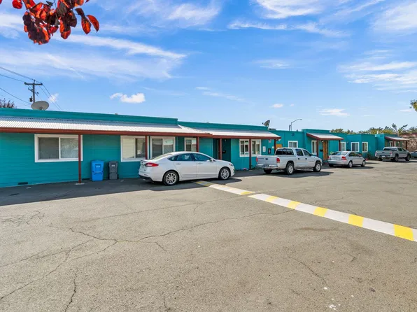 Las Flores Apartments, 1015 S A St APT 10, Santa Rosa, CA 95404