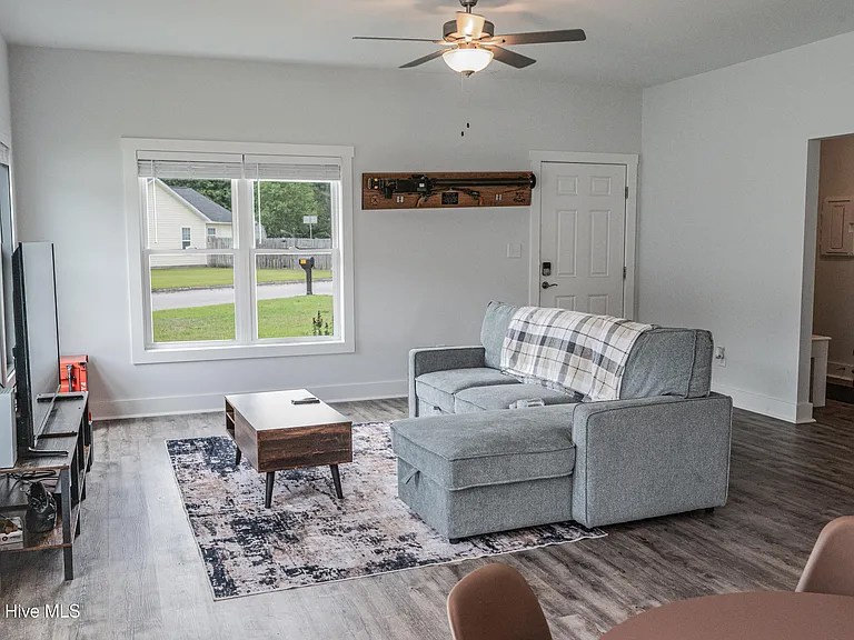 103 Crooked Run Dr — Photo 5