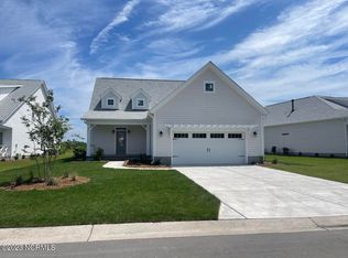 21 E Singing Ave, Hampstead, NC 28443