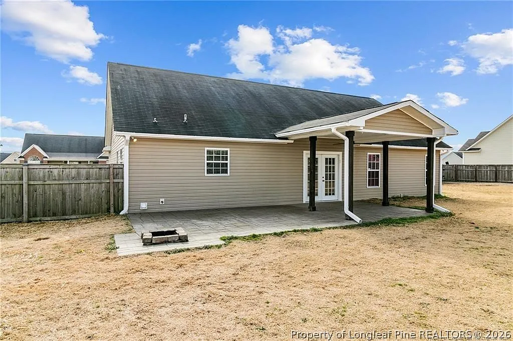 4 bed, 2.0 bath, 1510 sqft, $1,950 — Photo 2