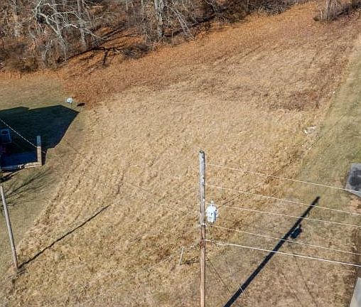 3rd image of 1283 Martins Glen Ln