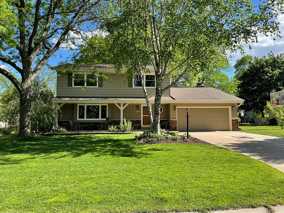 1st image of 12925 W Scarborough Dr