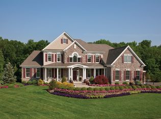 7 Preakness Dr, Monroe Township, NJ 08831