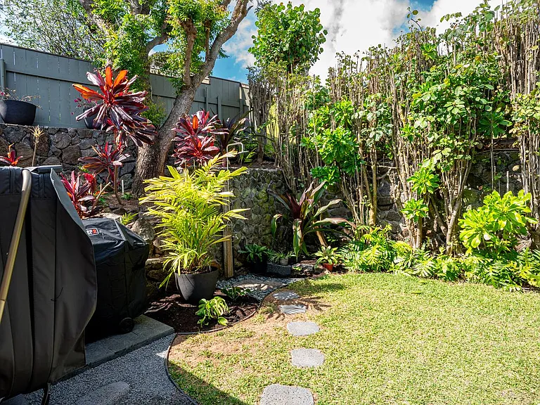 41-020 Ehukai St — Photo 34