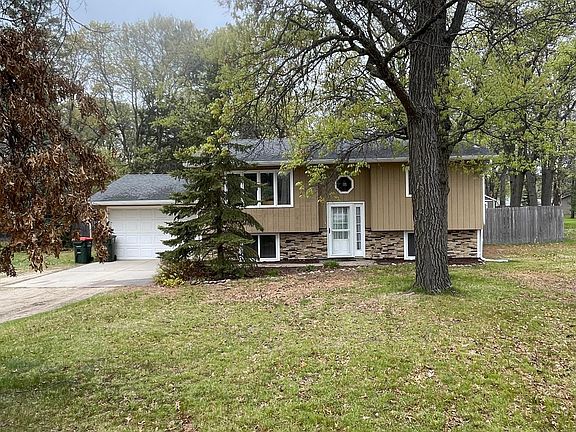 2nd image of 5850 Fairview Rd