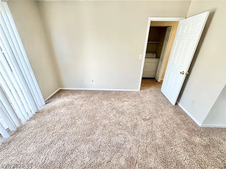 6250 W Flamingo Rd #109 — Photo 14