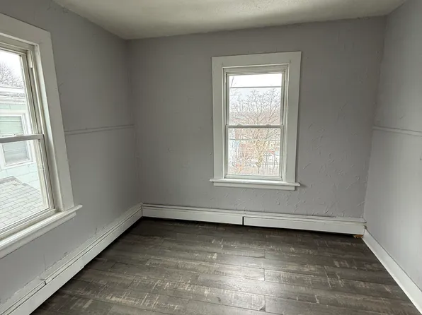 129 Pleasant St #2, New Britain, CT 06051