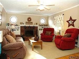 5th image of 4 Terrace Ct