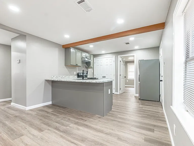 3427 Margaretta Rd — Photo 3