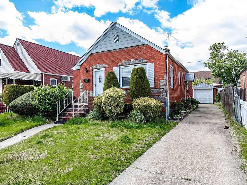1st image of 87 Locustwood Blvd