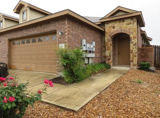 681 Creekside Cir, New Braunfels, TX 78130