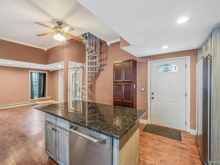 93 Maple Rd — Photo 14