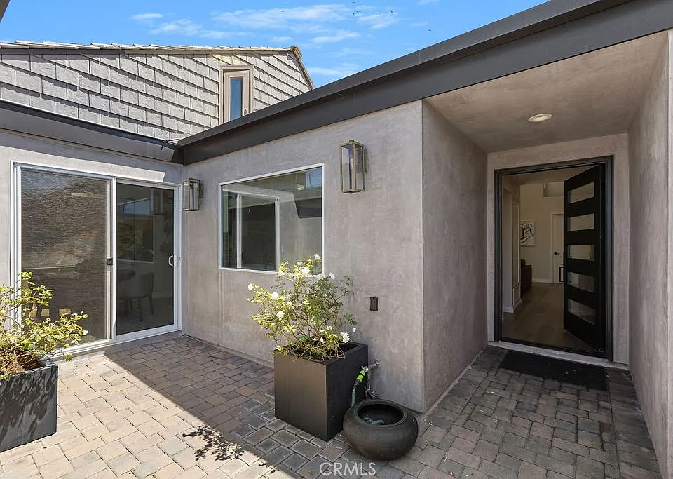 23842 Cassandra Bay