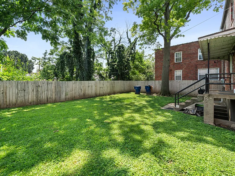 1010 Sanford Ave #1 — Photo 25