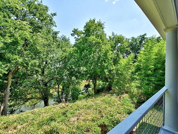 2nd image of 6606 Hergotz Ln