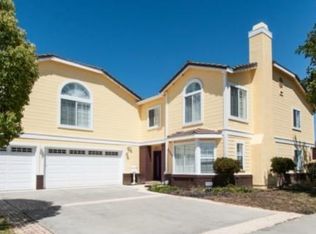 2555 W 232nd St, Torrance, CA 90505