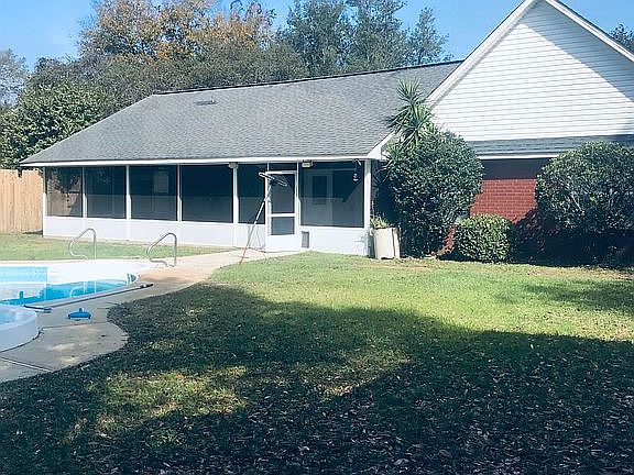 4th image of 4541 Hickory Shores Blvd