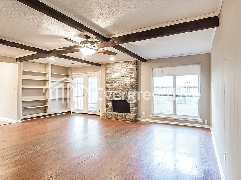 746 Pinkston St — Photo 3