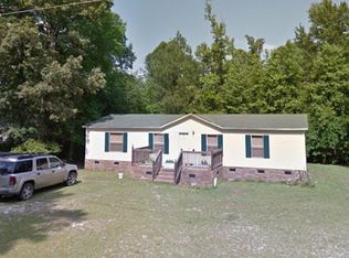 82 Community Rd, Saint Pauls, NC 28384