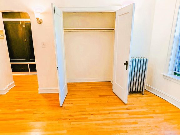 3rd image of 4801 N Paulina St #3