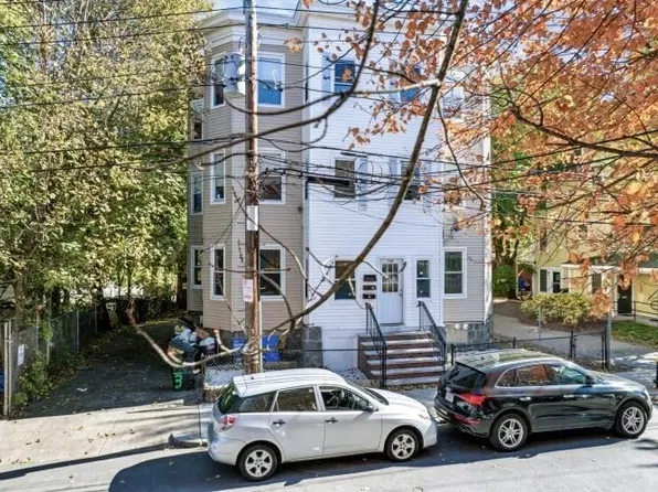 116 Lucerne St, Dorchester, MA 02124