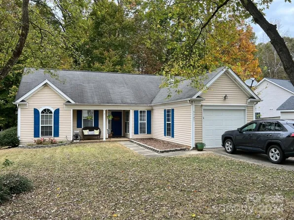 1707 Colin Creek Ln, Charlotte, NC 28214