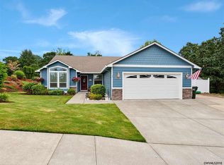 7010 Solarian Dr SE, Turner, OR 97392