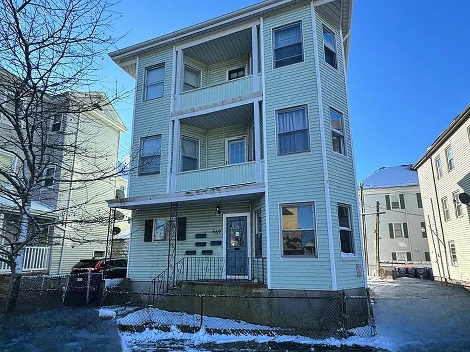 869 Brock Ave #2