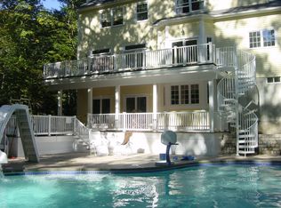 81 Woodridge Rd, Wayland, MA 01778