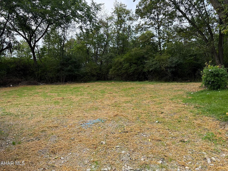 1st image of 3887 39th St