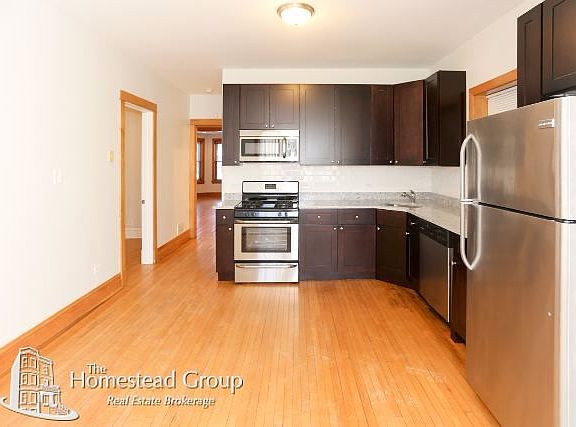 3rd image of 3541 N Claremont Ave #3541ONE