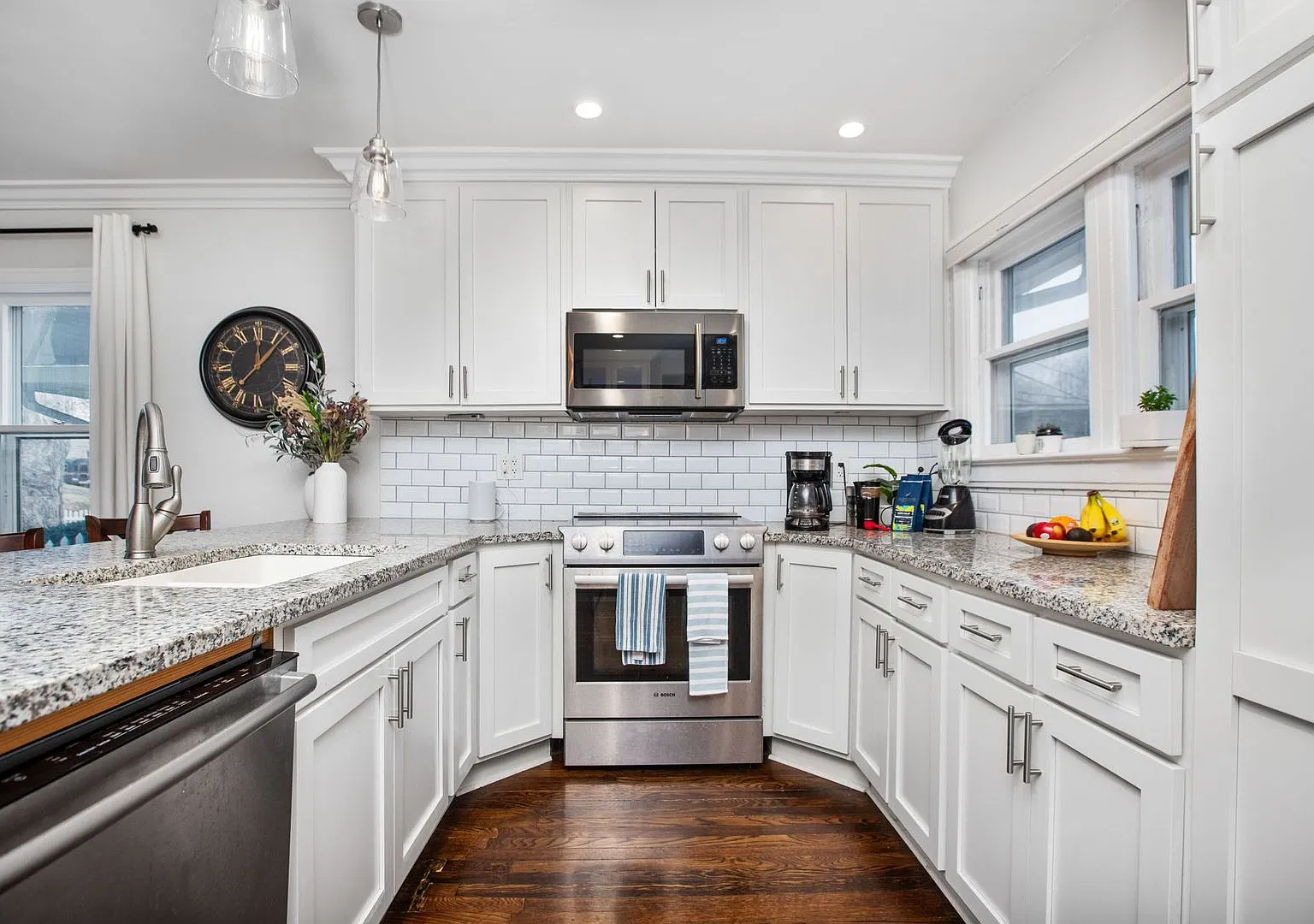 Wonderful Brookside Home — Photo 4