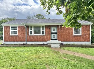 3928 E Ridge Dr, Nashville, TN 37211