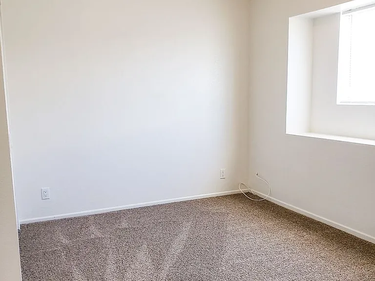 533 W Ward Ave — Photo 12
