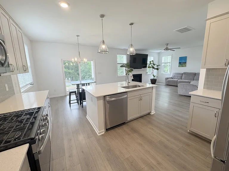 131 Alta Crest Ln — Photo 10