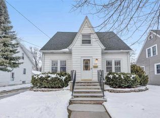 1349 Eliza St, Green Bay, WI 54301