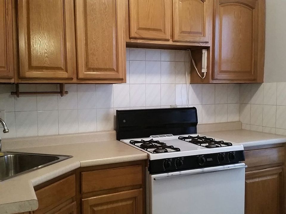 1st image of 3164 34th St APT A4