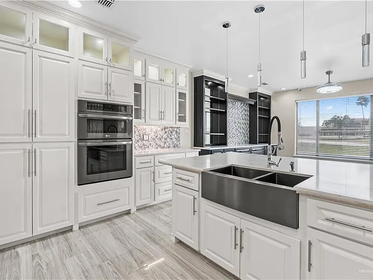 3514 Los Lagos Dr — Photo 4