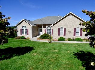 515 Century Ct, Wytheville, VA 24382