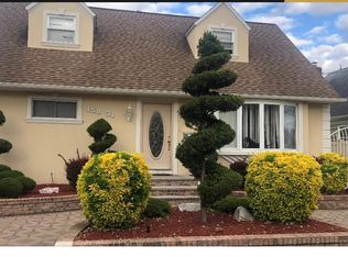 158-31 90th St #1A, Howard Beach, NY